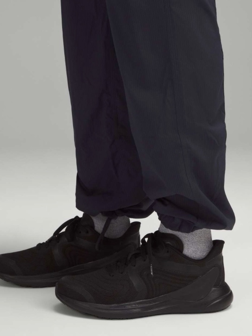 Lululemon Dance Studio Mid-Rise Pant Regular
in Black Night Size 6 - Picture 3 of 16